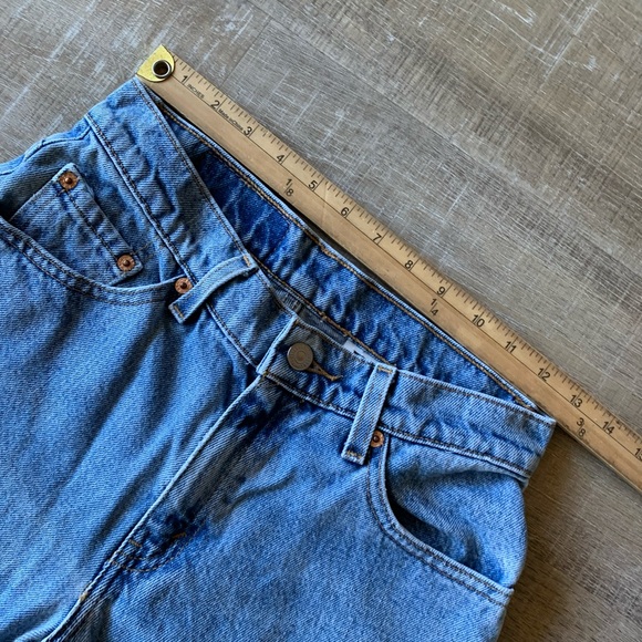 Vintage 90s Levi's 560 Loose Fit Straight Leg Womens Jr 5 S Distressed 26x28.5 - Picture 8 of 13